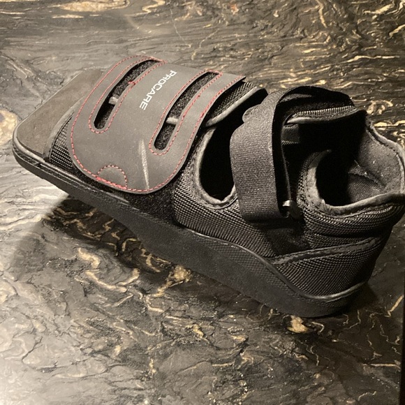 Procare Shoe for post-bunion surgeryy - Picture 3 of 4